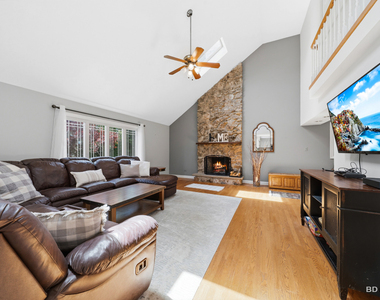 13025 Silver Fox Drive - Photo Thumbnail 9