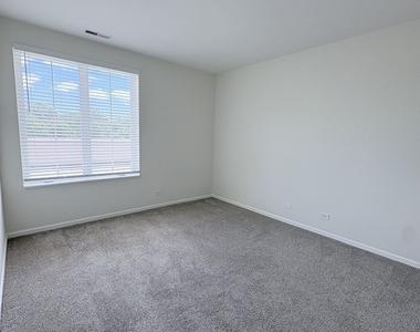 625 Deerfield Road - Photo Thumbnail 12