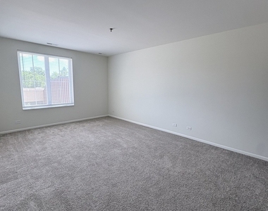 625 Deerfield Road - Photo Thumbnail 9