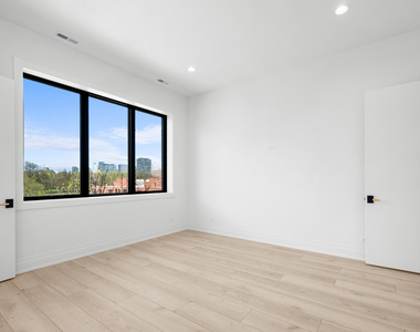 1331 W Taylor Street - Photo Thumbnail 22