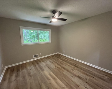 2271 Fox Hound Parkway - Photo Thumbnail 21