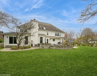445 Blue Ash Drive - Photo Thumbnail 20