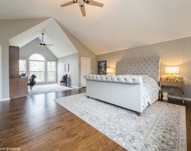 445 Blue Ash Drive - Photo Thumbnail 11