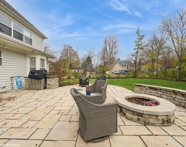 445 Blue Ash Drive - Photo Thumbnail 18
