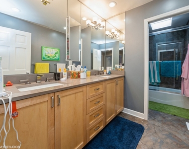 445 Blue Ash Drive - Photo Thumbnail 13