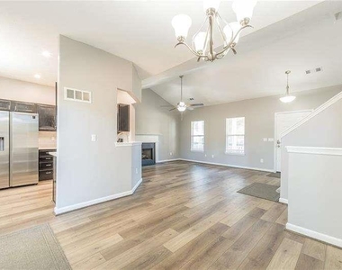 2716 Lake Park Ridge - Photo Thumbnail 10
