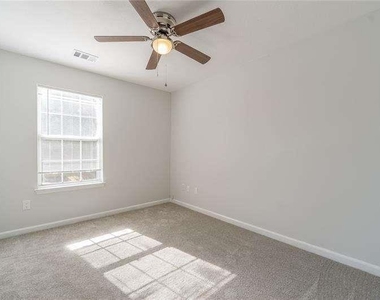 2716 Lake Park Ridge - Photo Thumbnail 29