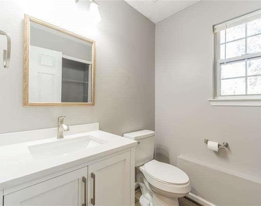 2716 Lake Park Ridge - Photo Thumbnail 16
