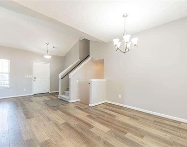 2716 Lake Park Ridge - Photo Thumbnail 11