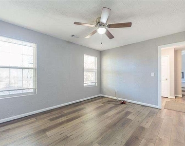 2716 Lake Park Ridge - Photo Thumbnail 20