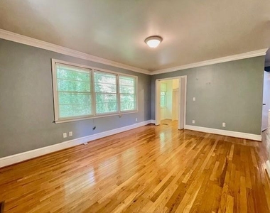 2396 Lavista Road Ne - Photo Thumbnail 13