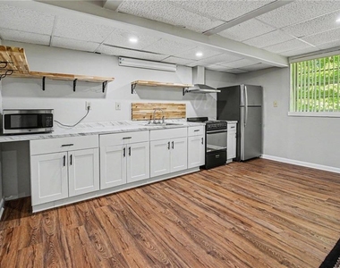 3084 Green Valley - Photo Thumbnail 10