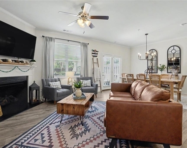 723 Woodstock Grove Drive - Photo Thumbnail 21