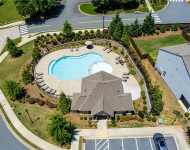 723 Woodstock Grove Drive - Photo Thumbnail 43
