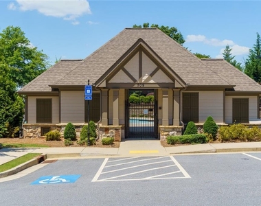 723 Woodstock Grove Drive - Photo Thumbnail 41