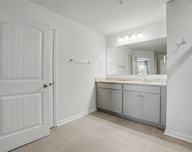 723 Woodstock Grove Drive - Photo Thumbnail 40