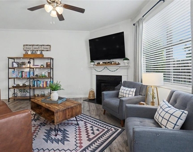 723 Woodstock Grove Drive - Photo Thumbnail 22