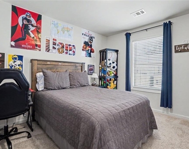 723 Woodstock Grove Drive - Photo Thumbnail 34