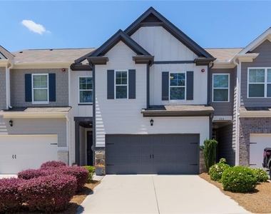 723 Woodstock Grove Drive - Photo Thumbnail 1