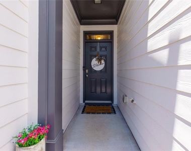 723 Woodstock Grove Drive - Photo Thumbnail 13