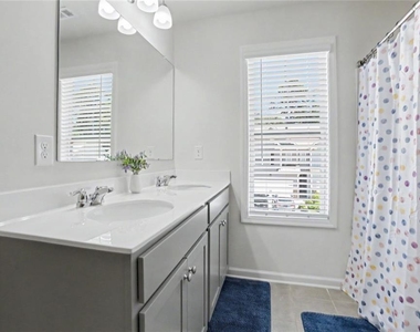723 Woodstock Grove Drive - Photo Thumbnail 33