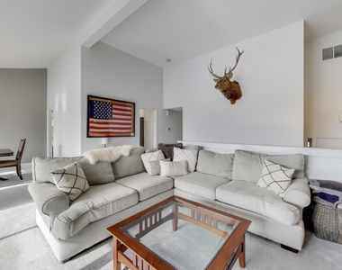 83 Thornhill Lane - Photo Thumbnail 5