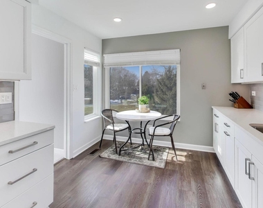 83 Thornhill Lane - Photo Thumbnail 10