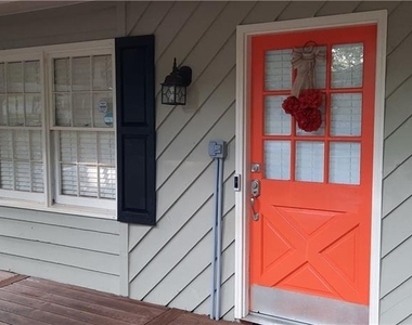 4472 Old Mabry Place Ne - Photo Thumbnail 3