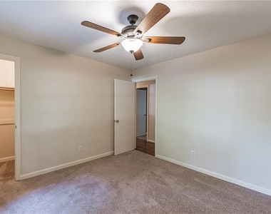 4472 Old Mabry Place Ne - Photo Thumbnail 16