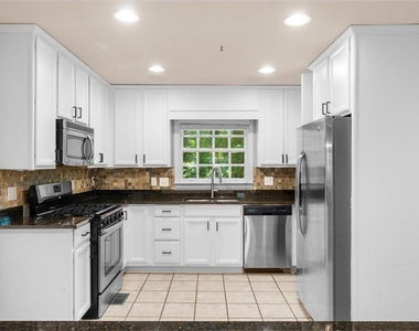 5667 Colton Drive - Photo Thumbnail 11