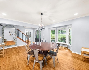5667 Colton Drive - Photo Thumbnail 8