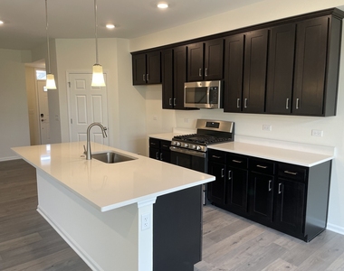 12640 S Talbot Circle - Photo Thumbnail 6