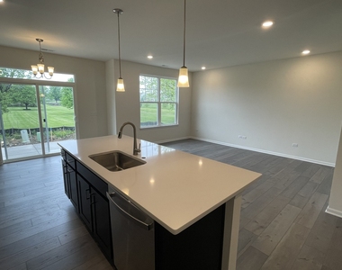 12640 S Talbot Circle - Photo Thumbnail 4