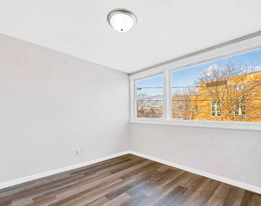 50 E 37th Street - Photo Thumbnail 3
