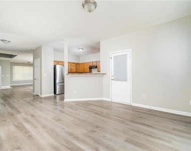 7683 Creekside Lane - Photo Thumbnail 7