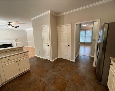 1915 Habersham Trace - Photo Thumbnail 5