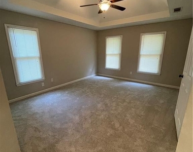 1915 Habersham Trace - Photo Thumbnail 11