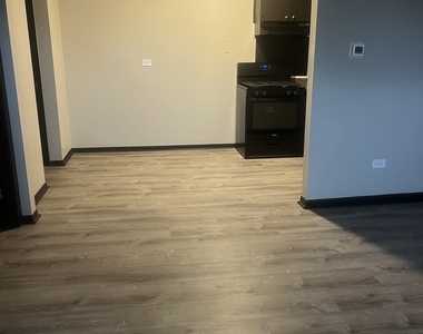 8244 W 87th Street - Photo Thumbnail 2
