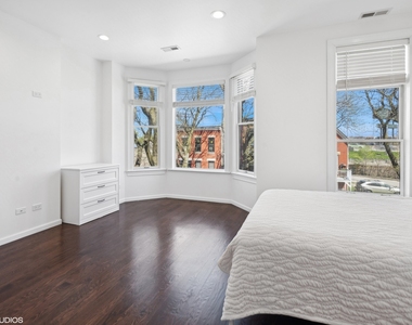 2347 W Altgeld Street - Photo Thumbnail 7