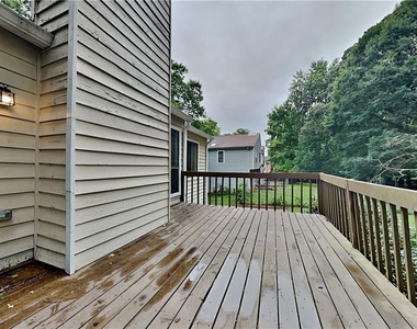 5142 Manitou Way - Photo Thumbnail 15
