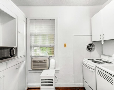 3635 Cantrell Road - Photo Thumbnail 5