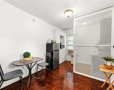 3635 Cantrell Road - Photo Thumbnail 3