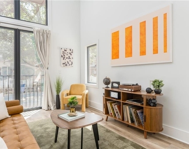 1160 Gracewood Avenue Se - Photo Thumbnail 7