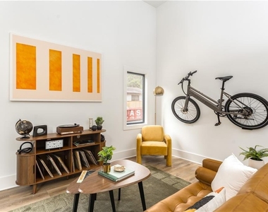 1160 Gracewood Avenue Se - Photo Thumbnail 3