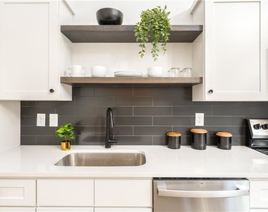1160 Gracewood Avenue Se - Photo Thumbnail 12