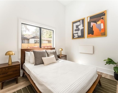 1160 Gracewood Avenue Se - Photo Thumbnail 4