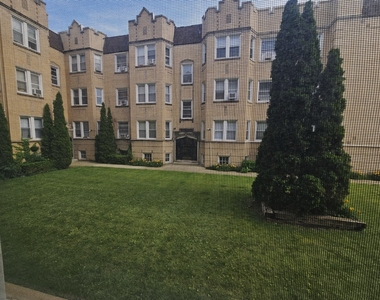 6551 N Francisco Avenue - Photo Thumbnail 4