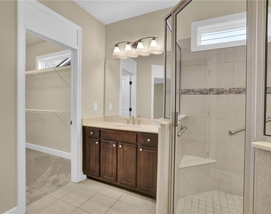 3708 Majestick Oak Dr - Photo Thumbnail 16