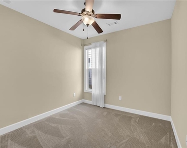 3708 Majestick Oak Dr - Photo Thumbnail 19