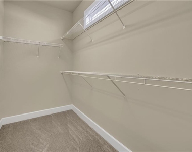 3708 Majestick Oak Dr - Photo Thumbnail 14